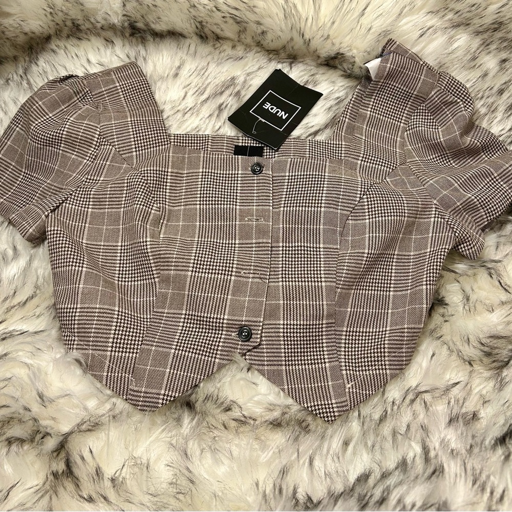 NUDE CROP TOP